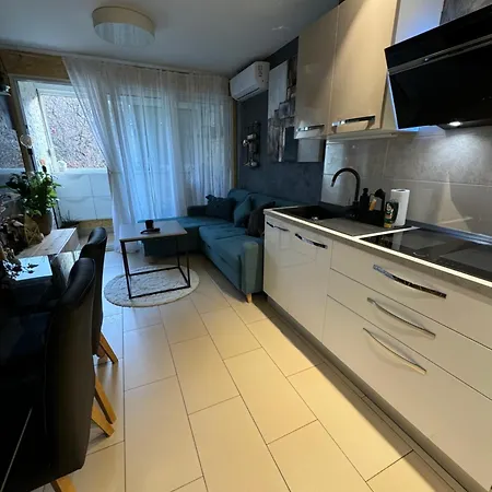 Astra With Private Parking * Спліт